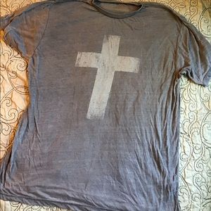 Women’s cross distressed tee